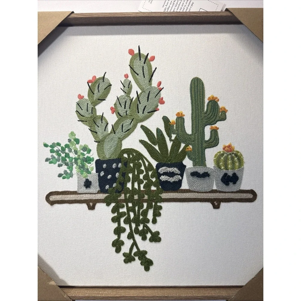 17 X 17 BP Home Embroidery Woven Wall Art Houseplants Cactus New